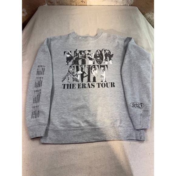 Taylor Swift The Eras Tour 2023 Grey Concert Sweatshirt Women's Size Medium EUC - Picture 3 of 11